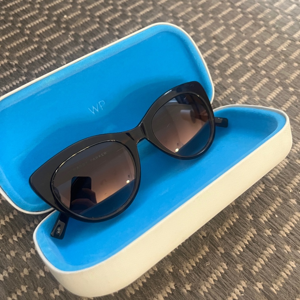 Warby Parker Cat-eye Tilley Sunglasses Cognac Tortoise